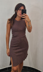 Vestito con spacco laterale