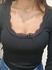 Body a costine con dettaglio in pizzo