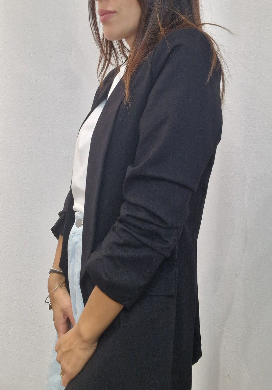 Blazer con riccio nella manica