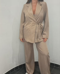 Tailleur con nodo