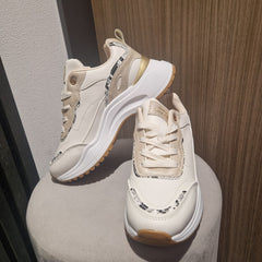 Tennis con platform