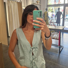 Completo, camicia con fiocchetti e pantagonna